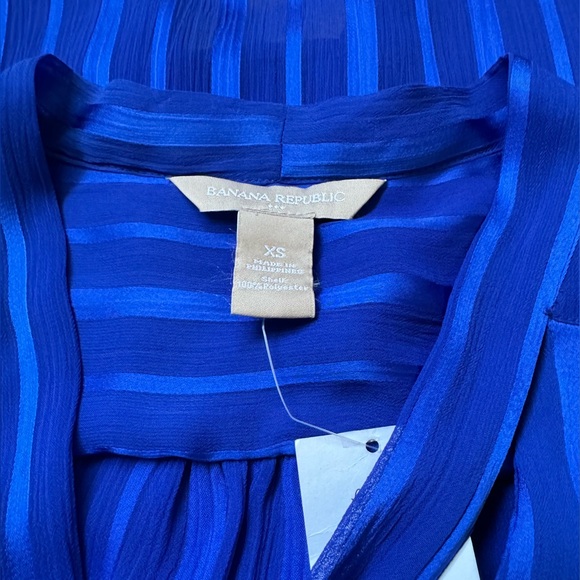 New with tags Banana Republic blue shorts sleeve  blouse - Picture 3 of 4